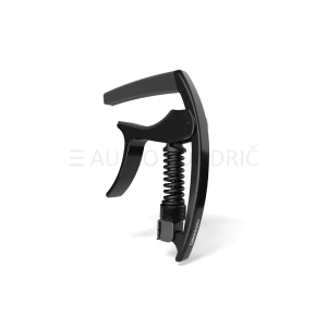 D’Addario Tri‑Action Capo, PW‑CP‑09, kapodaster za kitaro, kapodaster za akustično kitaro, kapodaster za električno kitaro, Tri‑Action capo, nastavljiv kapodaster, D’Addario capo black, kapodaster z vzmetjo, dodatki za kitaro, kitarska oprema D’Addario, capo za akustično in električno kitaro